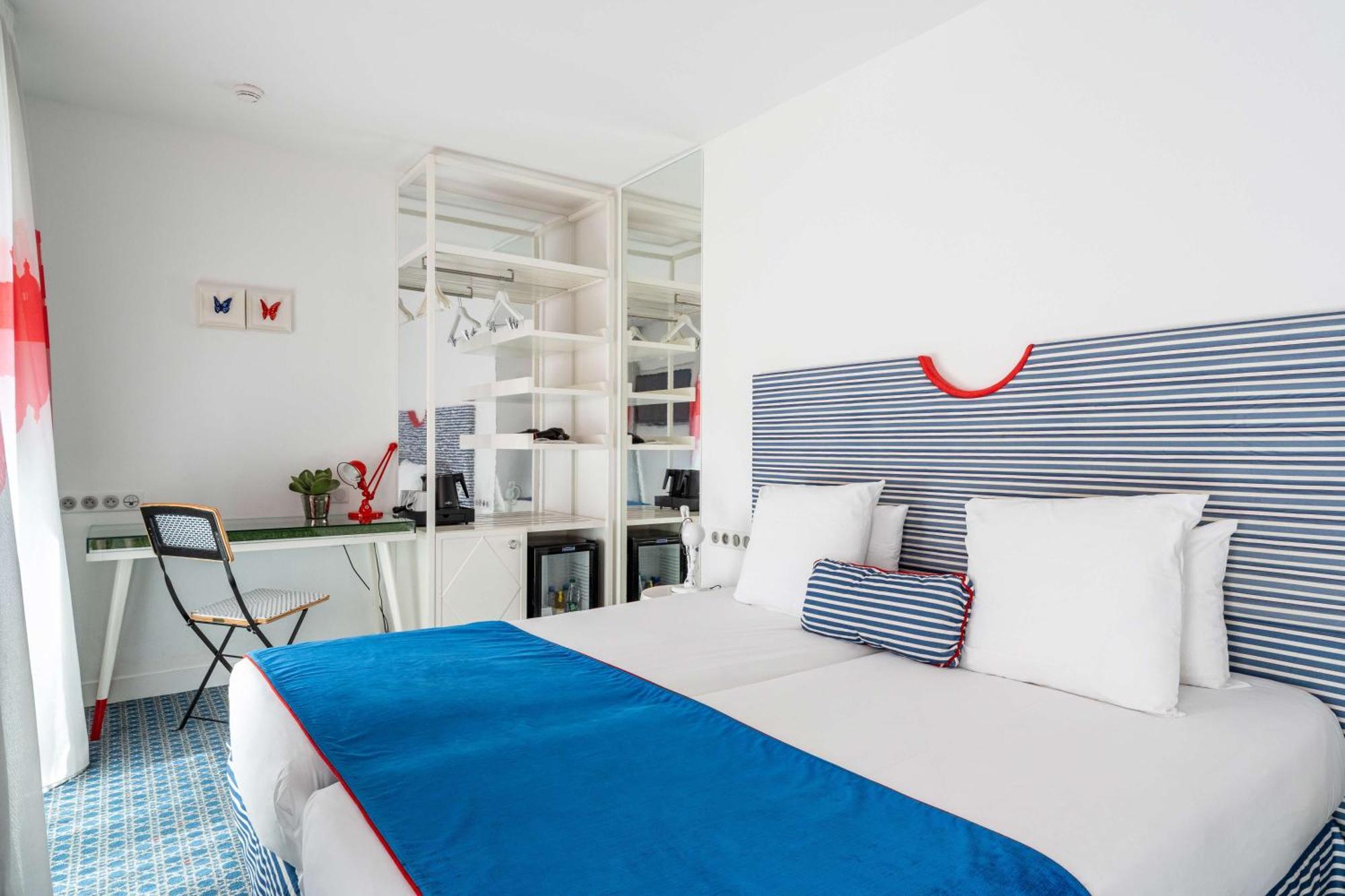 34b - Astotel Parijs